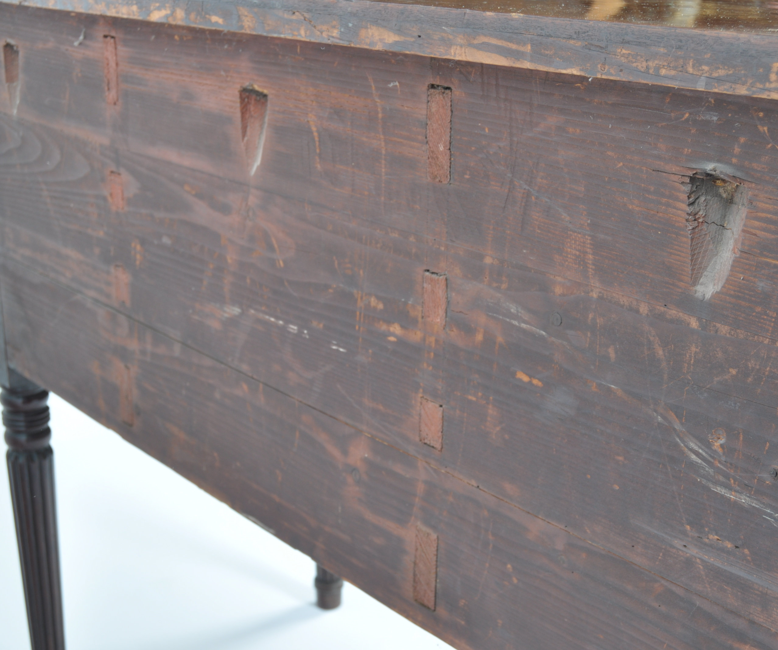 EARLY 19TH CENTURY GEORGIAN MAHOGANY SIDEBOARD - Image 10 of 10