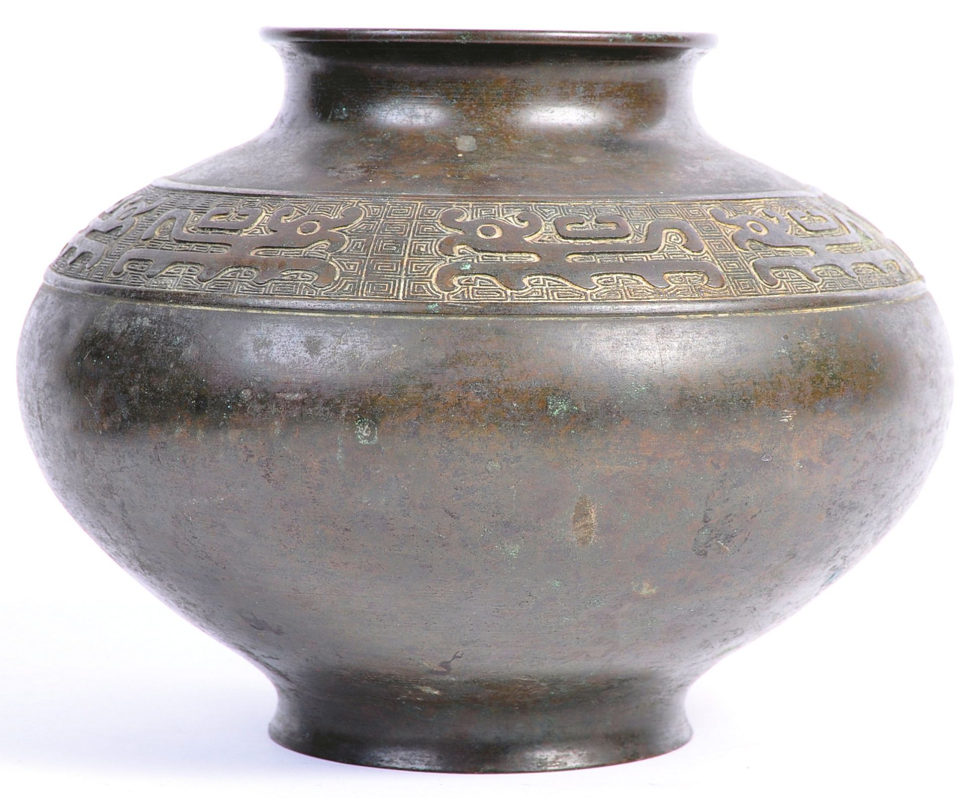 19TH CENTURY CHINESE BRONZE VASE HAVING ARCHAIC STYLE DECORATION - Bild 2 aus 6