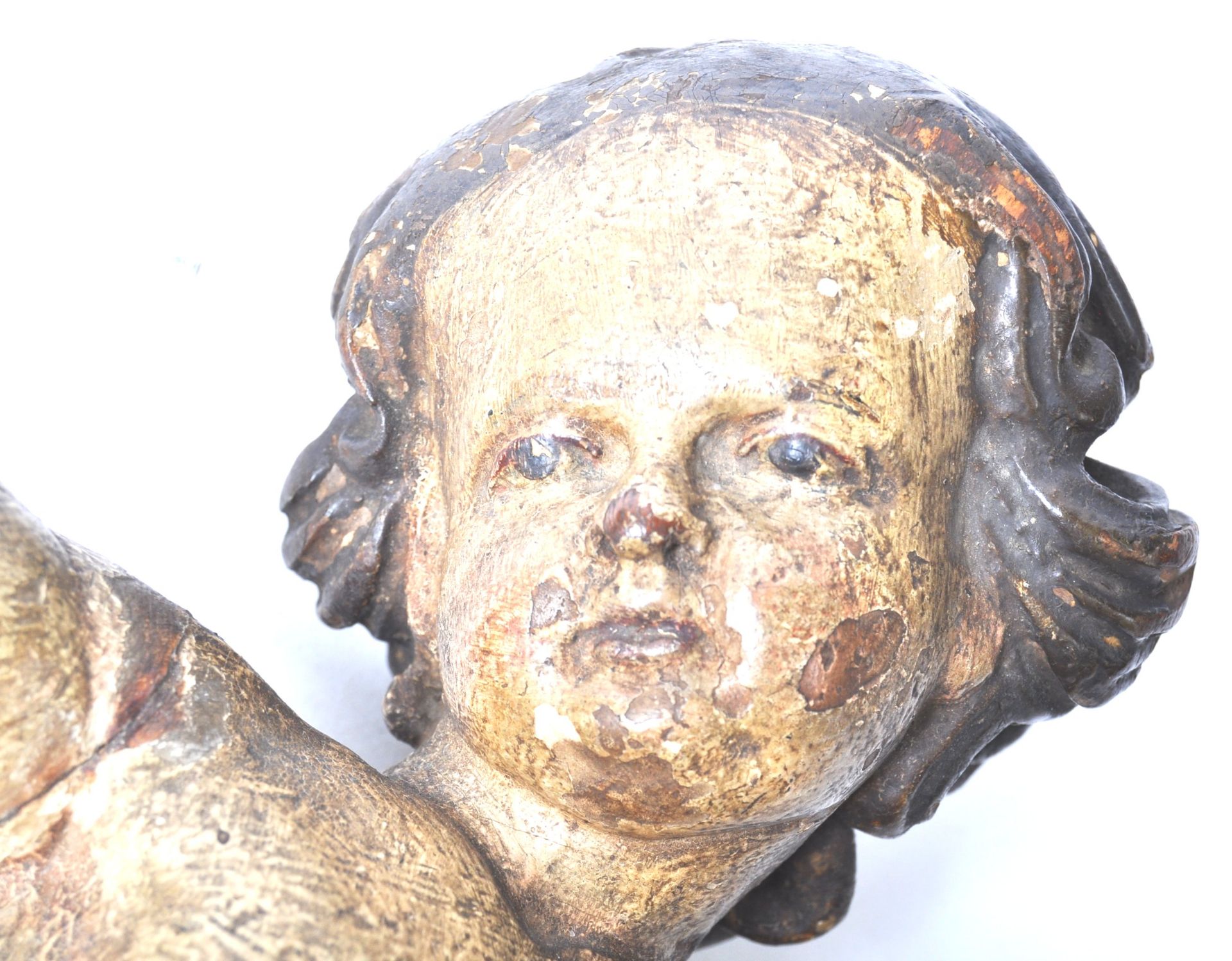 RARE 17TH CENTURY ANTIQUE HAND CARVED POLYCHROME CHERUB FIGURE - Bild 2 aus 6