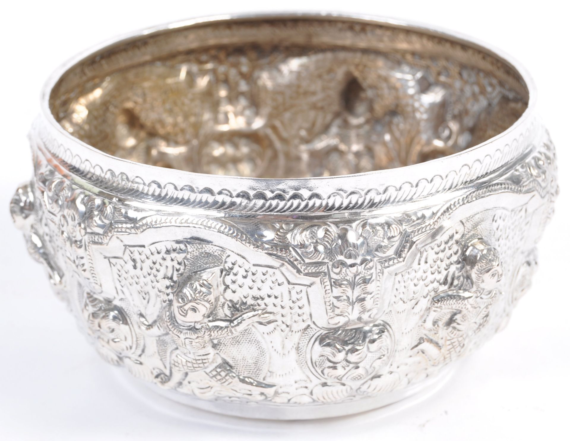 19TH CENTURY BURMESE SILVER PRAYER BOWL - Bild 2 aus 5