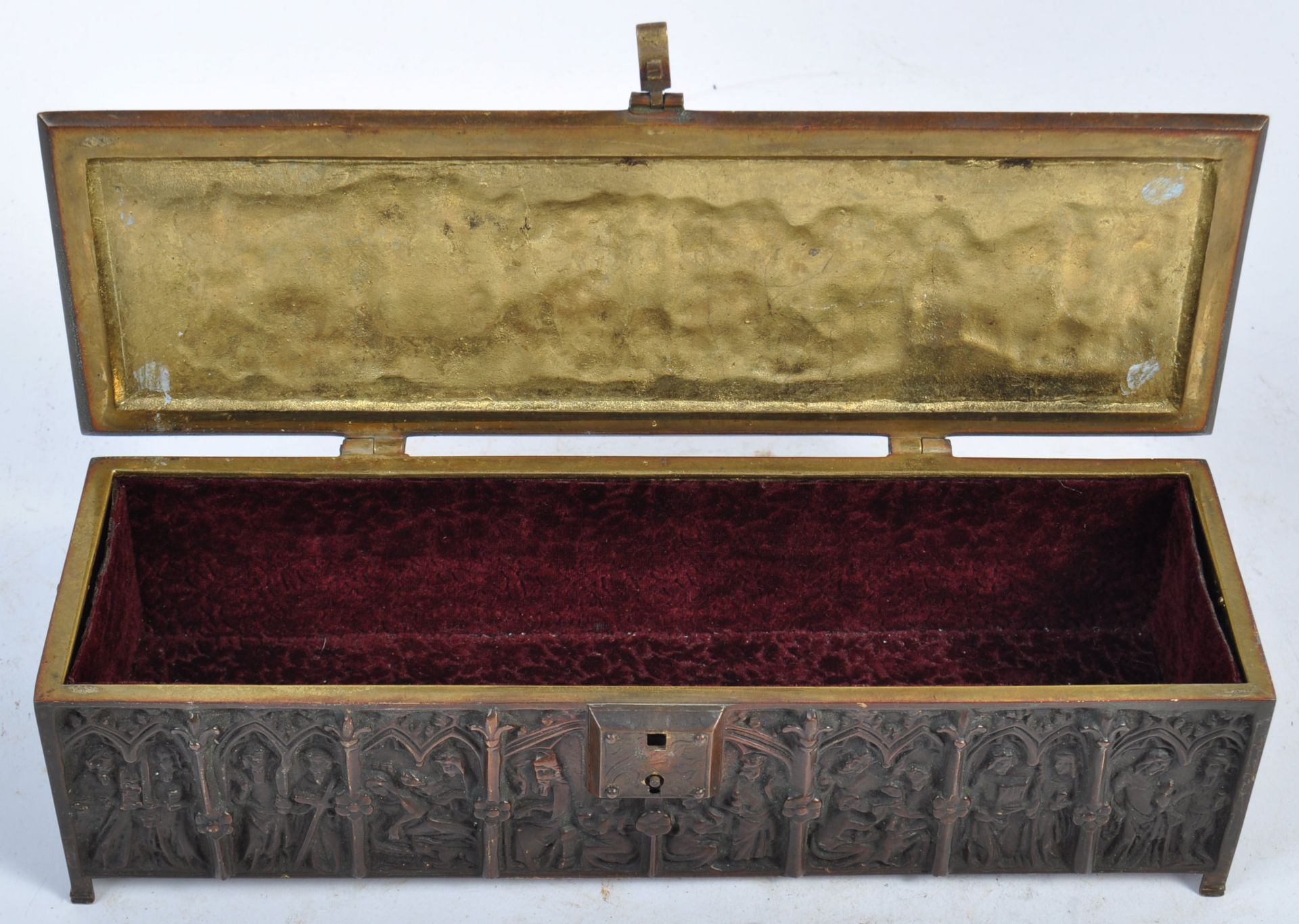 19TH CENTURY GOTHIC BRONZE CASKET BU ADOLPH FRANKAU & CO - Bild 8 aus 13