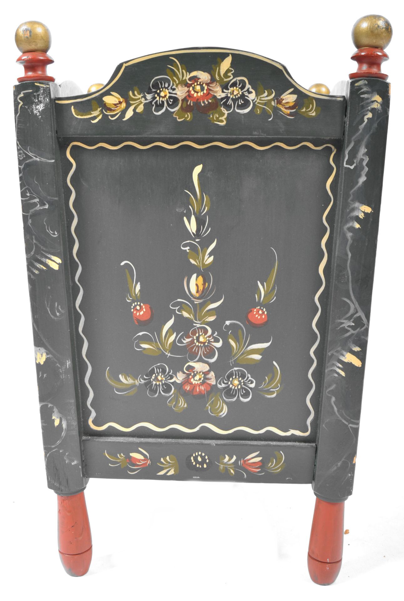 19TH CENTURY VICTORIAN HAND PAINTED WOODEN PLANTER OF SQUARE FROM