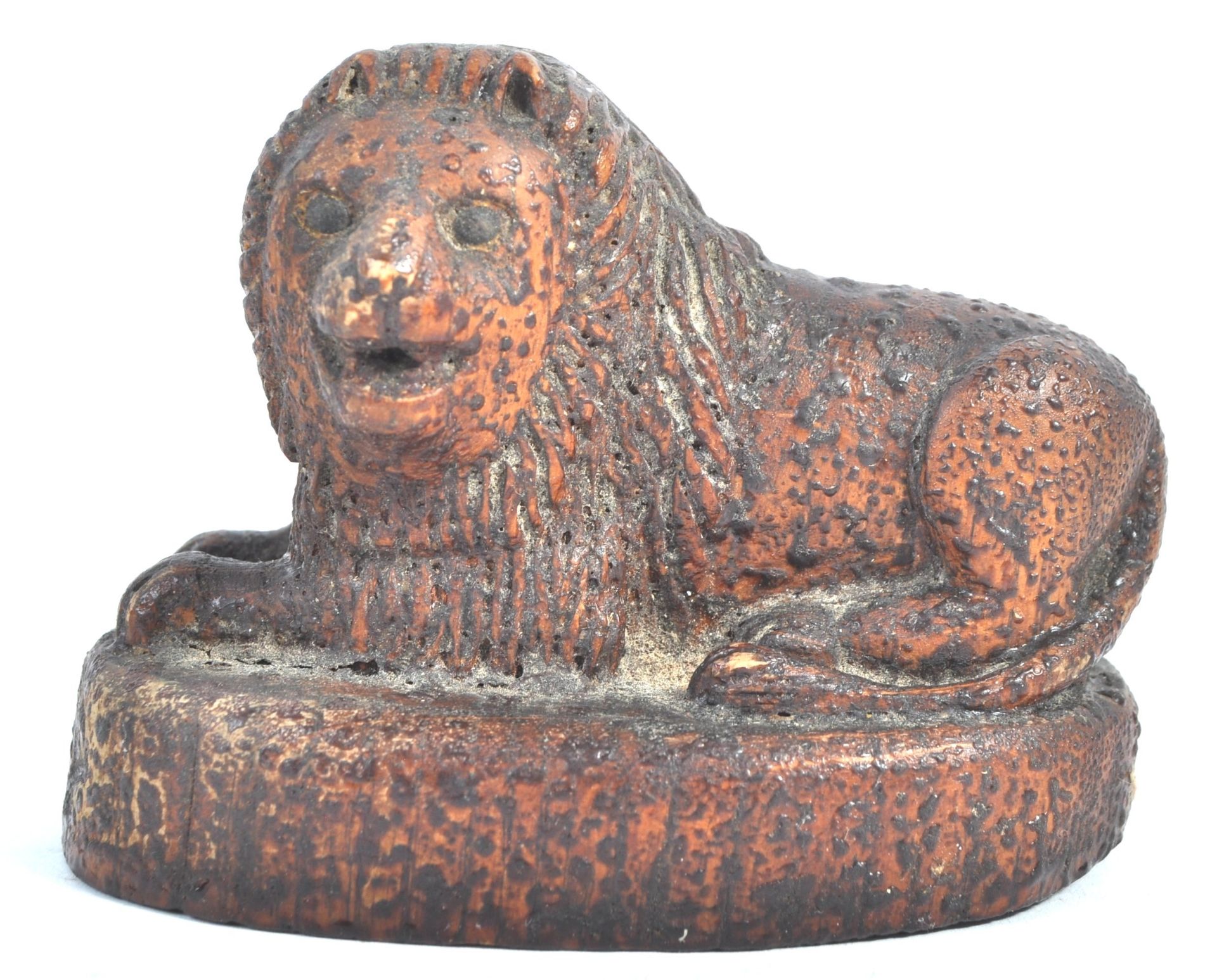 CHARMING 19TH CENTURY VICTORIAN CARVED TREEN LION PAPERWEIGHT FIGURE