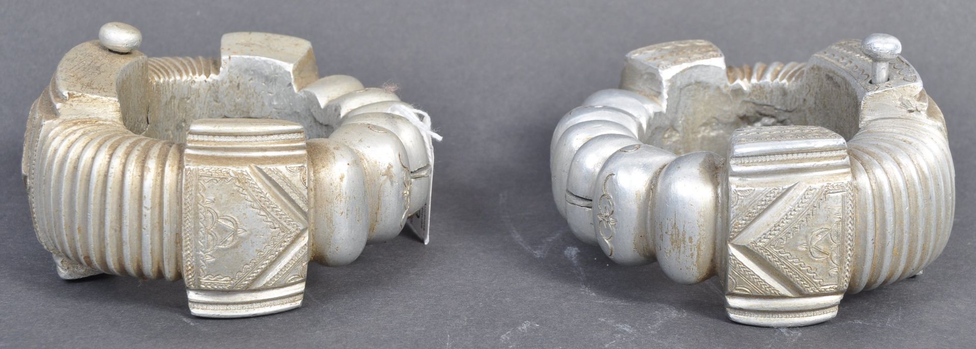 TRIBAL ANTIQUITIES - PAIR OF AFRICAN TRIBAL ALUMINIUM ANKLETS - Image 3 of 6