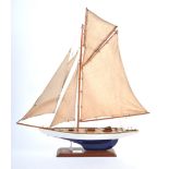 19TH / 20TH CENTURY ANTIQUE SCRATCH BUILT MODEL BOAT