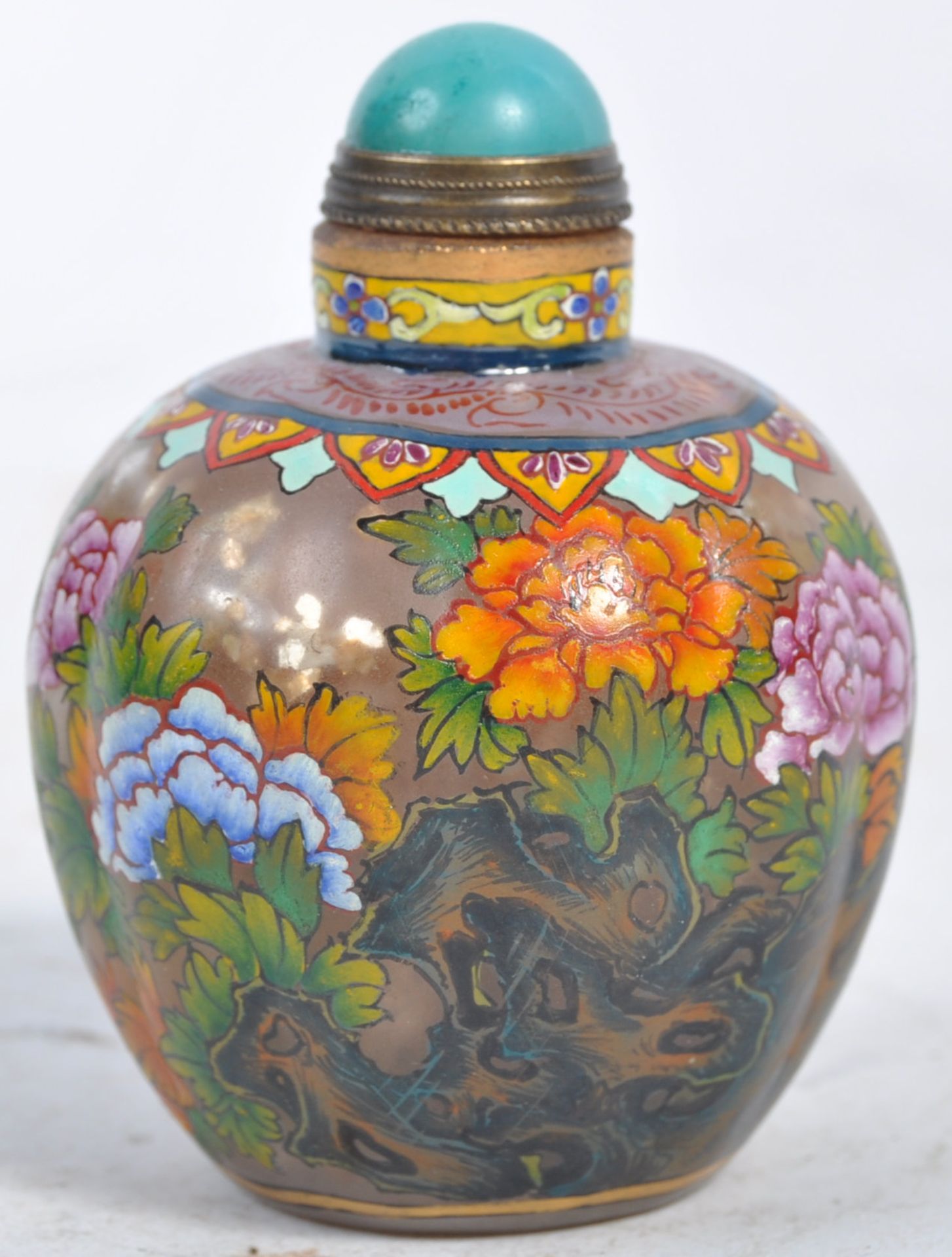 EARLY 20TH CENTURY CHINESE PAINTED GLASS SCENT BOTTLE - Bild 3 aus 7