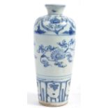 19TH CENTURY CHINESE PORCELAIN VASE OF MEIPING SHAPE