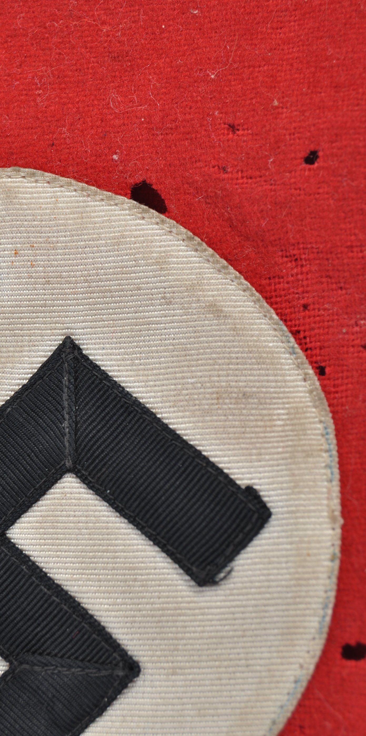 ORIGINAL WWII SECOND WORLD WAR NAZI PARTY CLOTH ARMBAND - Image 2 of 5