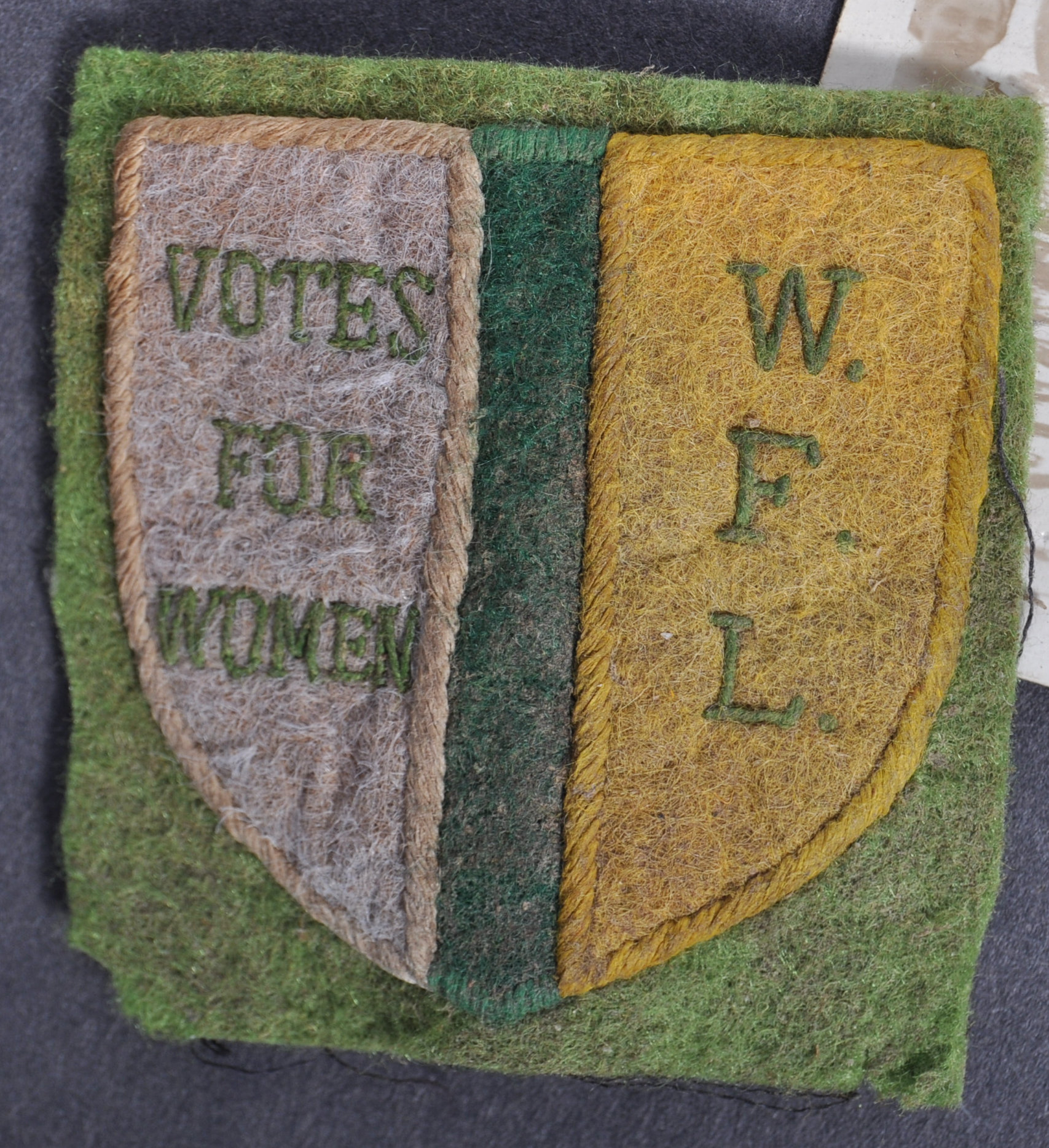 RARE SUFFRAGETTE WOMEN'S FREEDOM LEAGUE CLOTH BADG - Image 2 of 5