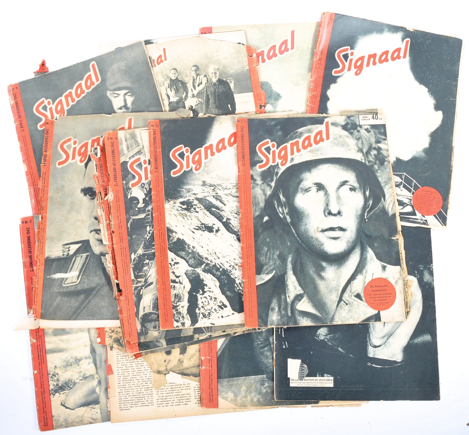 COLLECTION OF WWII DUTCH ' SIGNAAL ' MAGAZINES