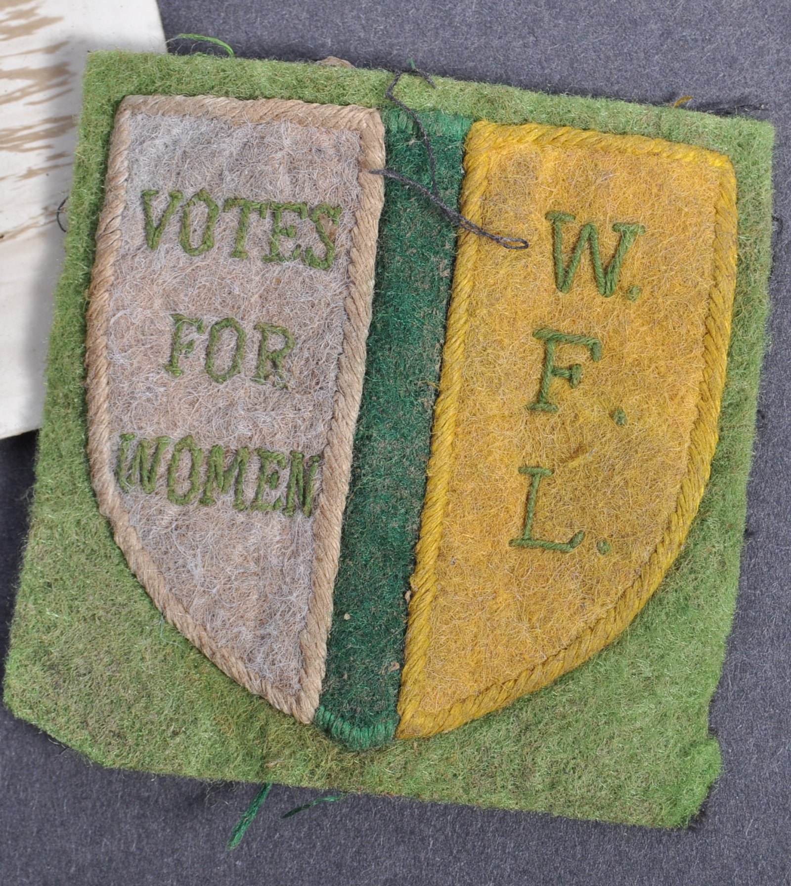 RARE SUFFRAGETTE WOMEN'S FREEDOM LEAGUE CLOTH BADG - Image 4 of 5