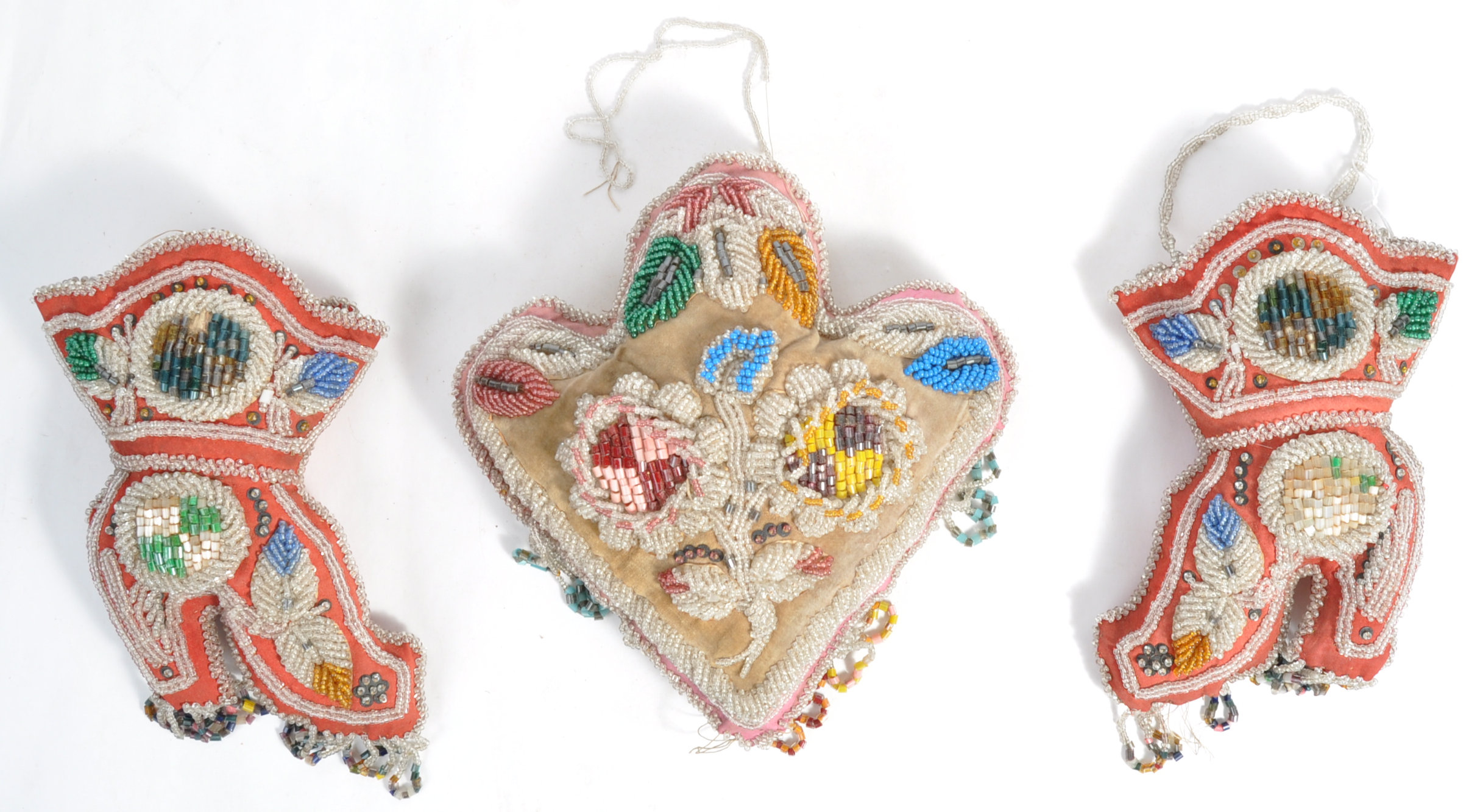 COLLECTION OF IROQUOIS BEADWORK ITEMS - Image 2 of 20