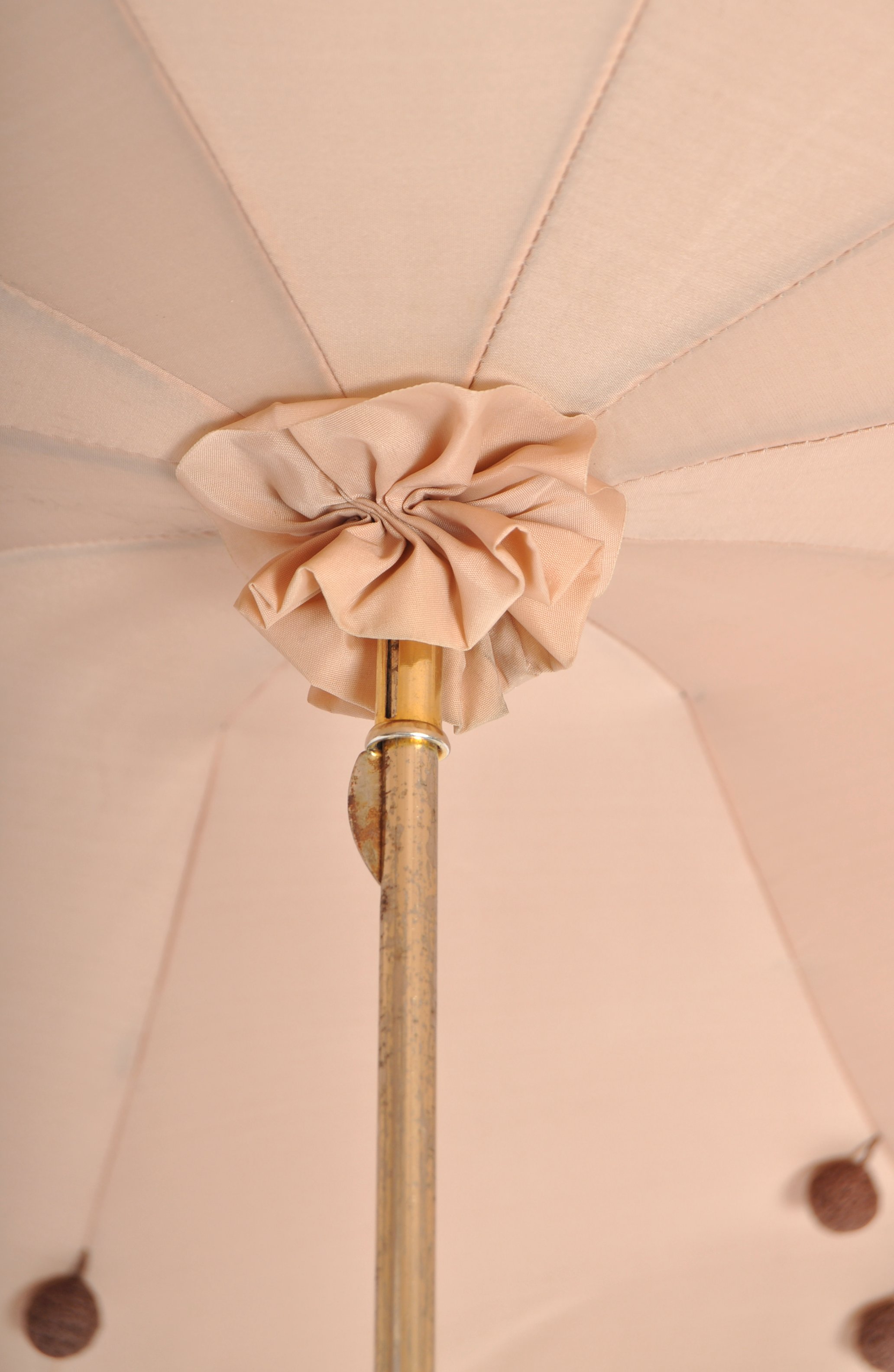 FINE 20TH CENTURY LADIES PARASOL - HIGHCLERE CASTL - Image 4 of 8