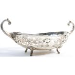 LARGE STG SILVER TWIN HANDLED CENTERPIECE BOWL