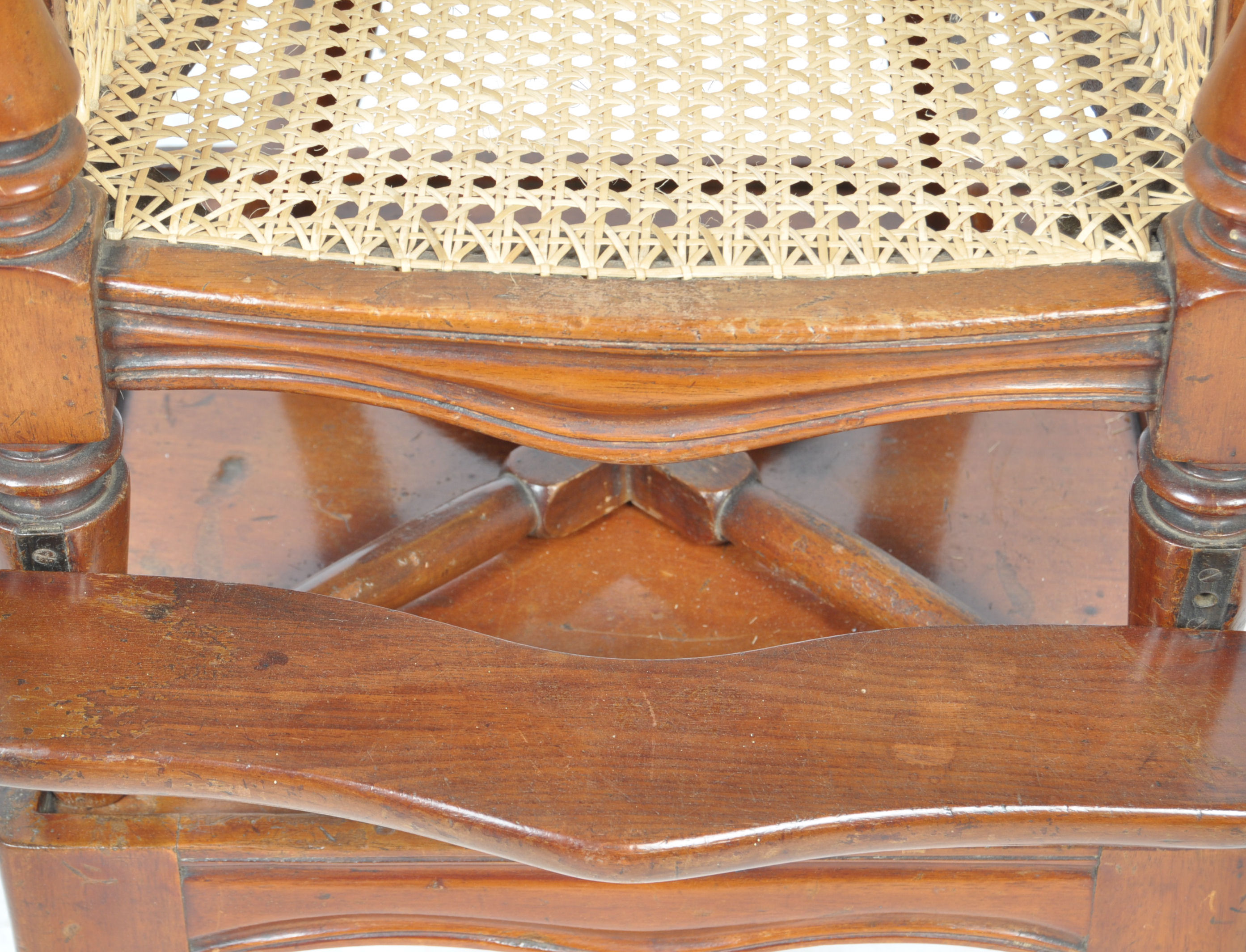 19TH CENTURY VICTORIAN ENGLISH ANTIQUE HIGH CHAIR - Image 8 of 16