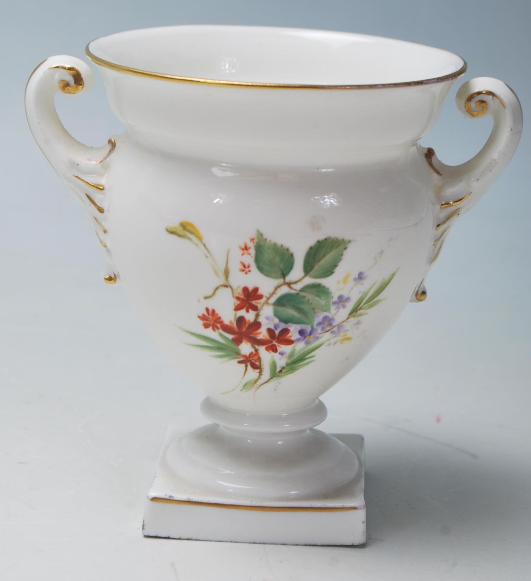 A Royal Worcester porcelain twin handled small vase urn with white ground having chintz foliate - Bild 3 aus 6