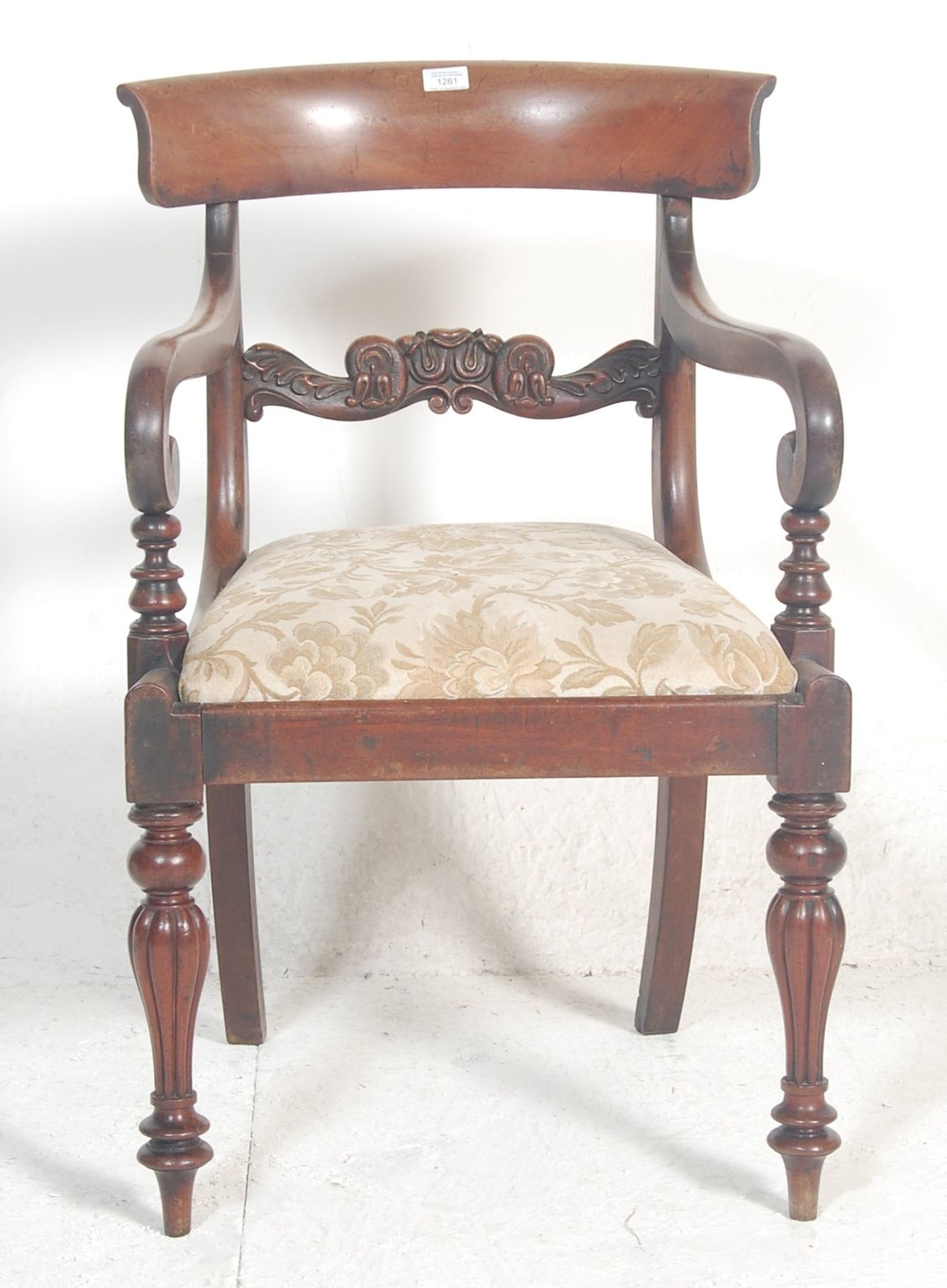 A  believed early 19th century Gillows of Lancaster mahogany carver armchair. The chair being raised - Bild 2 aus 5