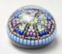 A GOOD COLLECTION OF 20TH CENTURY GLASS PAPERWEIGHTS