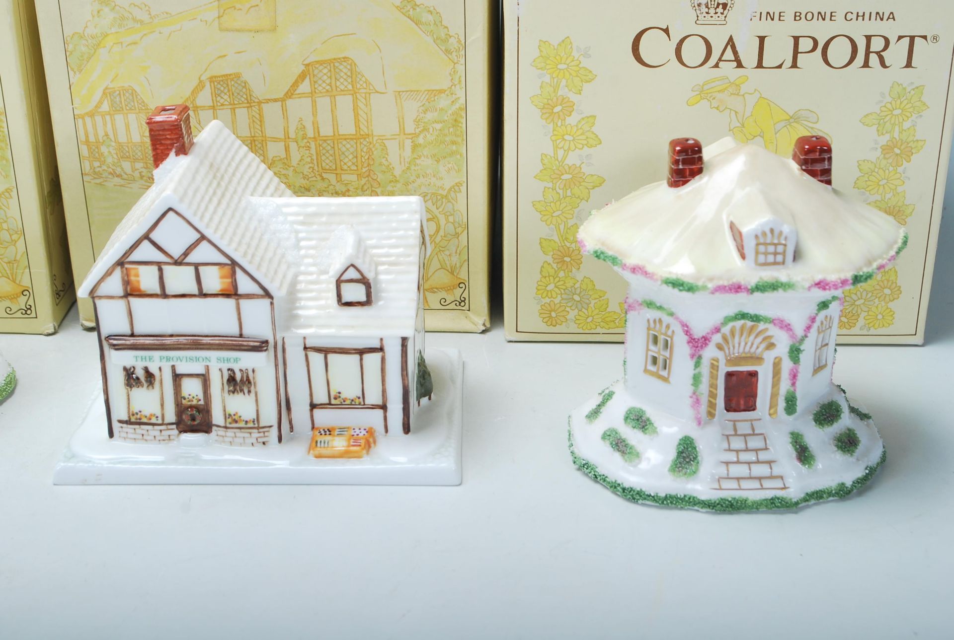 A collection of fine bone china cottages and florals by Coalport to include The Coaching Inn, - Bild 16 aus 20