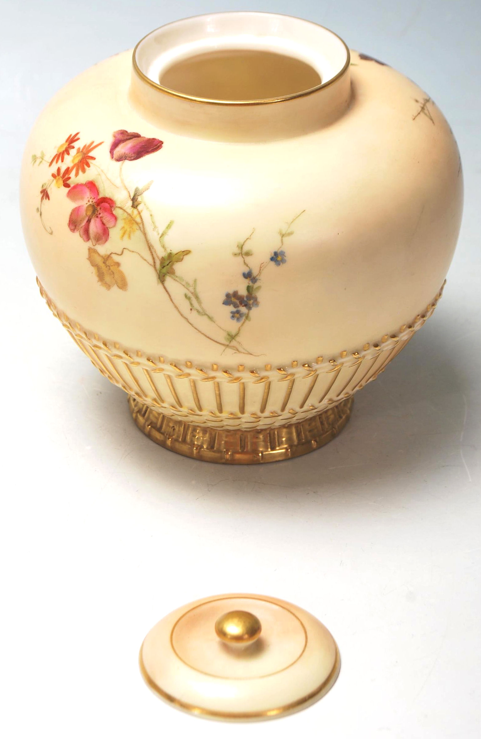 A Royal Worcester Ivory Blush lidded pot - vase. Hand painted detailing with embellished gilded foot - Image 6 of 7