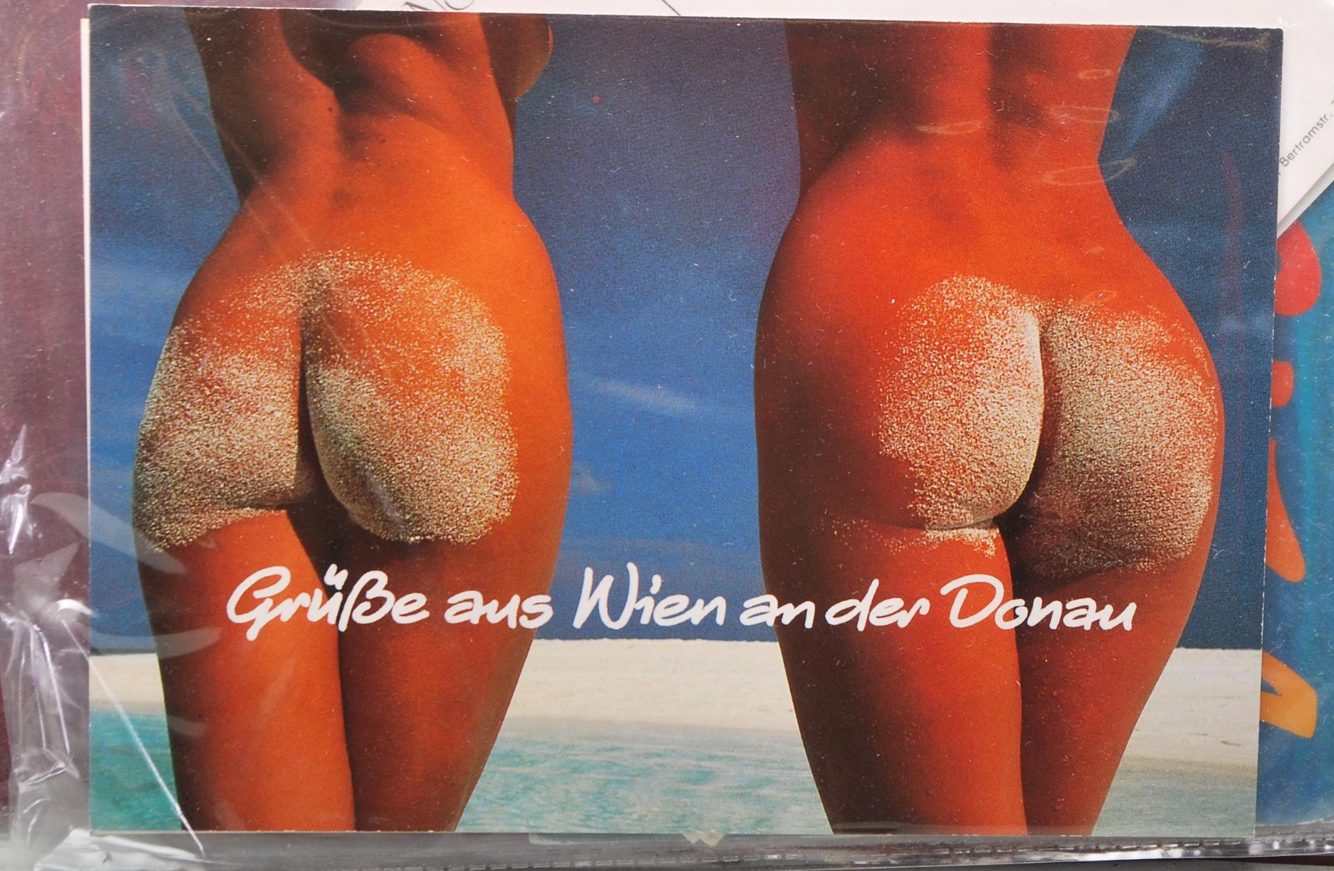 Erotic / Pornographic postcards - a collection of x55. Modern collection of semi-naked, nude, and - Bild 4 aus 28