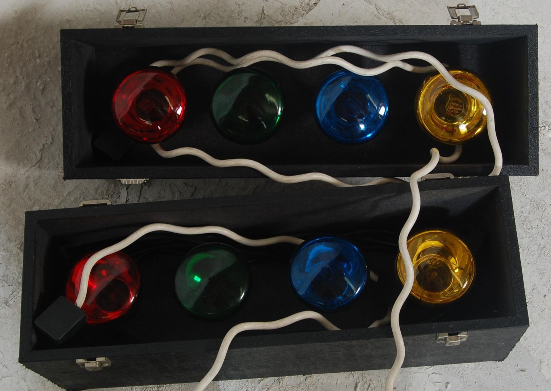A group of vintage 20th century Disco lights / theatre lights to include a pair of multicolour disco - Bild 3 aus 3