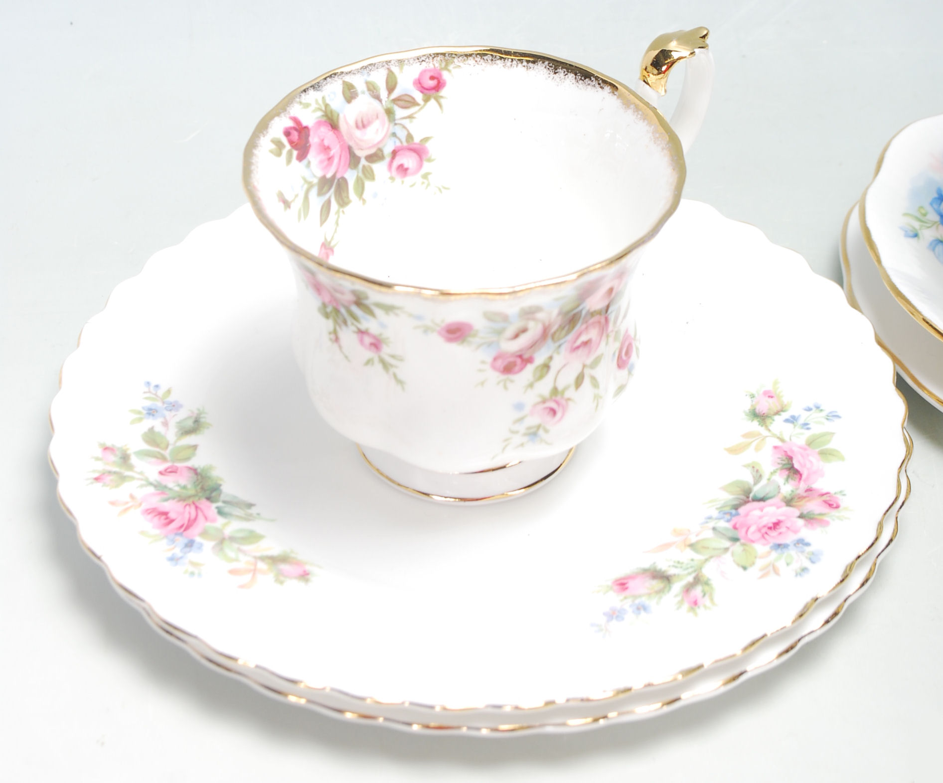 A collection of vintage early 20th Century fine bone china tea cups, trios and flower posies by - Image 3 of 15