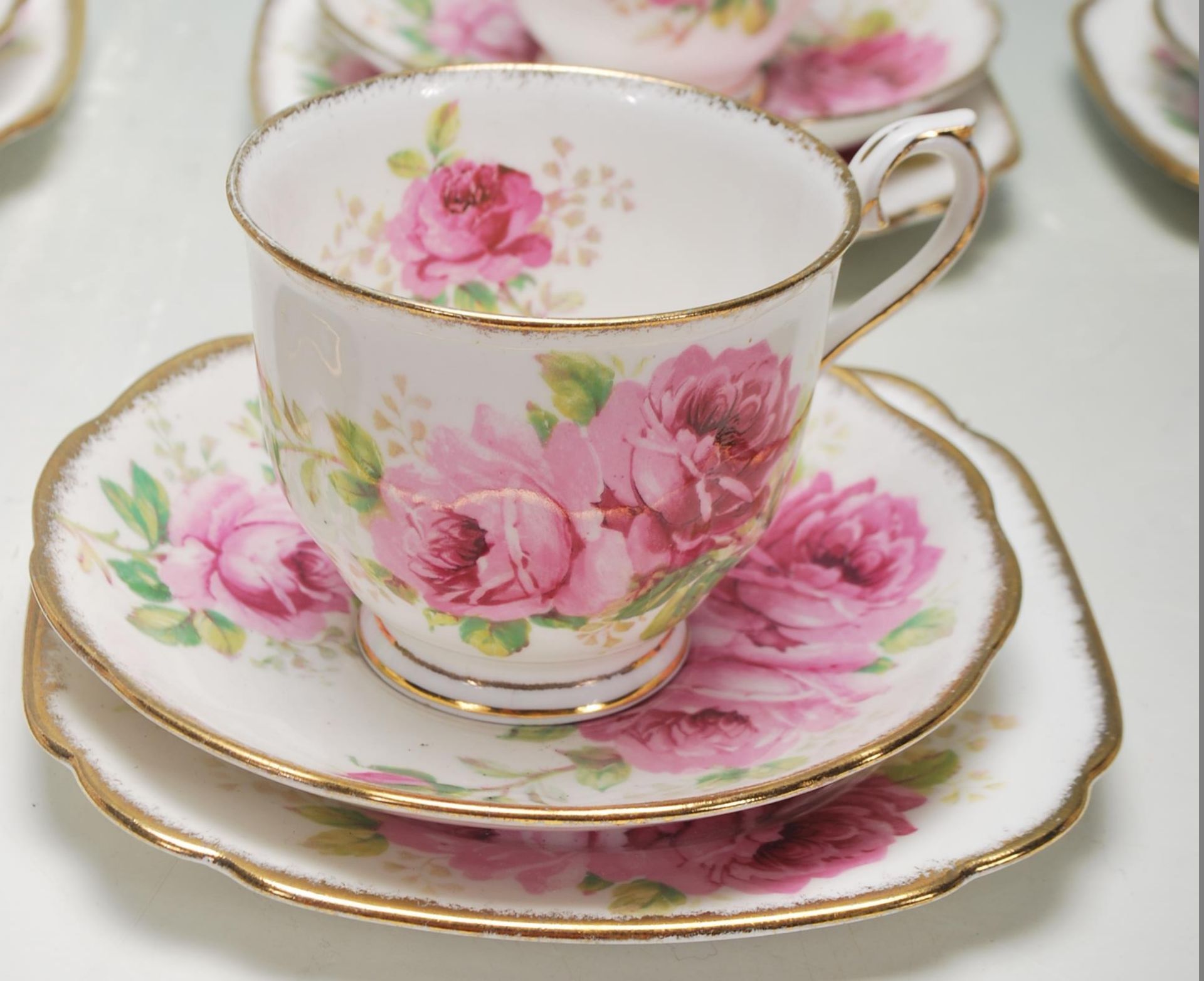 ROYAL ALBERT AMERICAN BEAUTY TEA SERVICE - Bild 2 aus 10