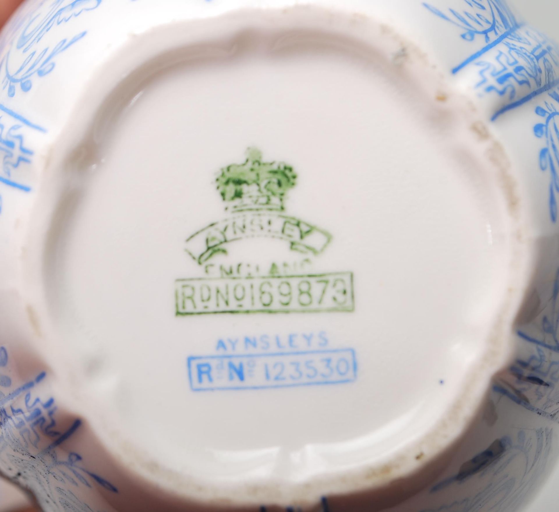 A 19th century Victorian Blue and white Aynsley Engle ceramic tea service for four comprising of - Bild 15 aus 15