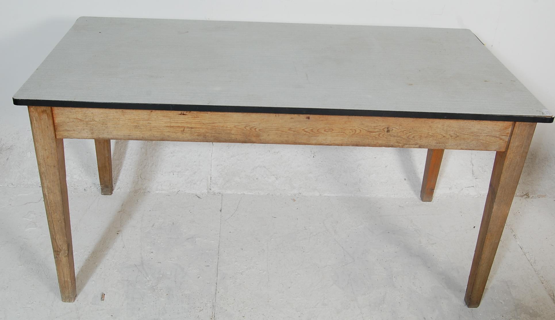 A retro early 20th century country pine refectory dining table with later mid century formica - Image 6 of 7