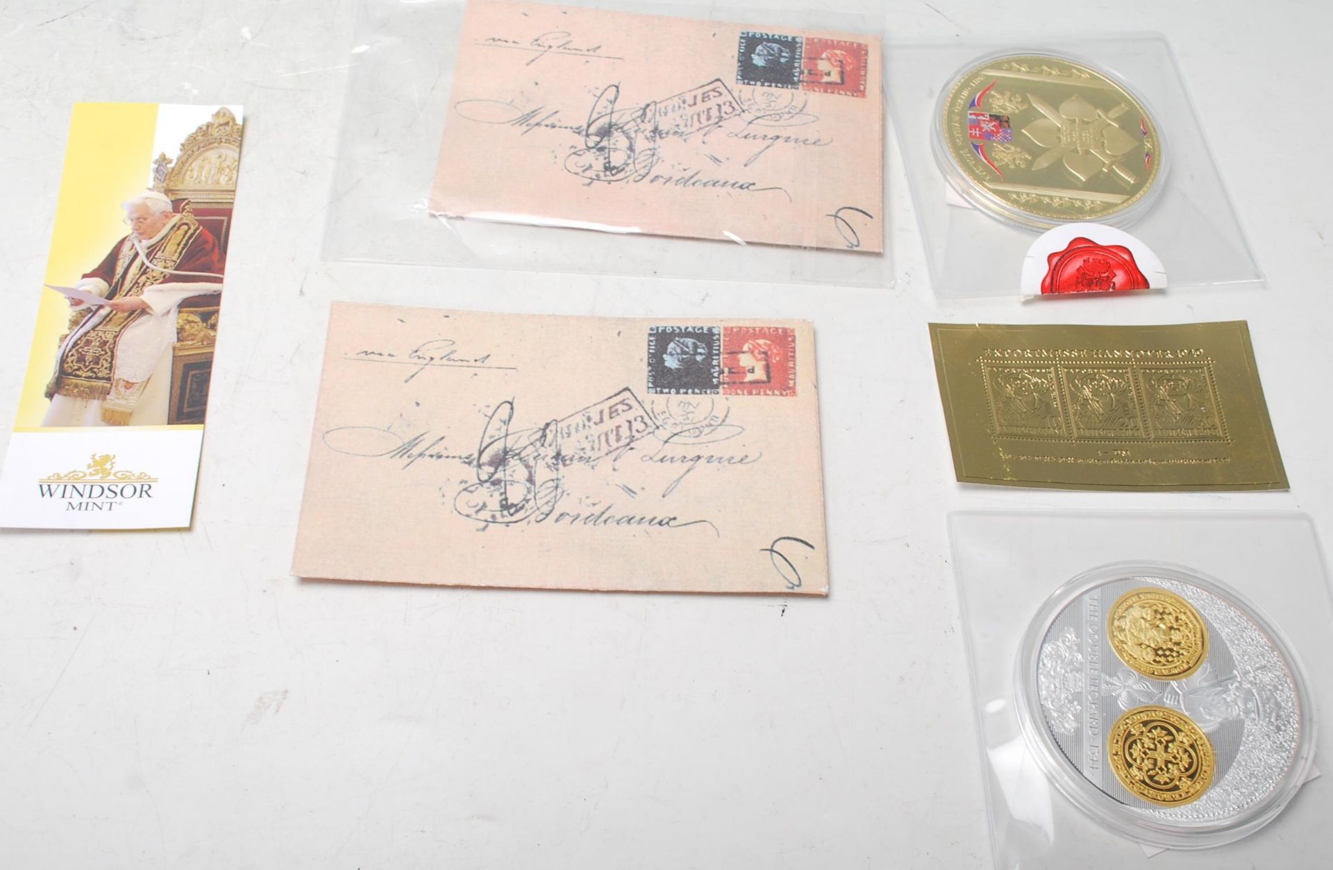 COLLECTION OF COMMEMORATIVE MEDALLIONS AND INGOTS - Bild 10 aus 12