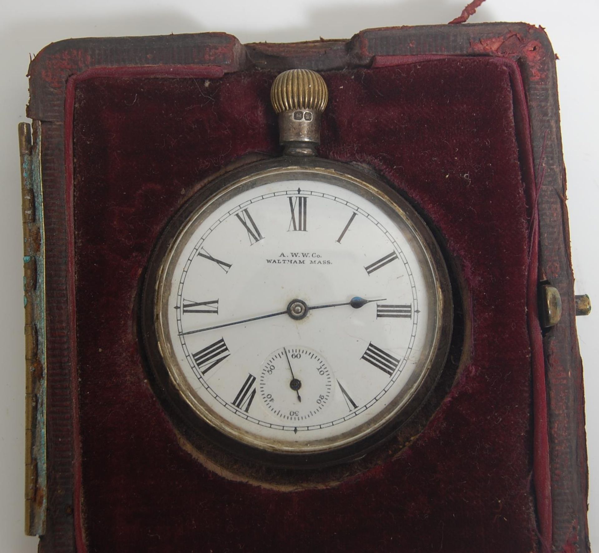 An antique late 19th century early 20th century,  A.W.W.Co. Waltham Mass silver pocket watch with - Bild 5 aus 8