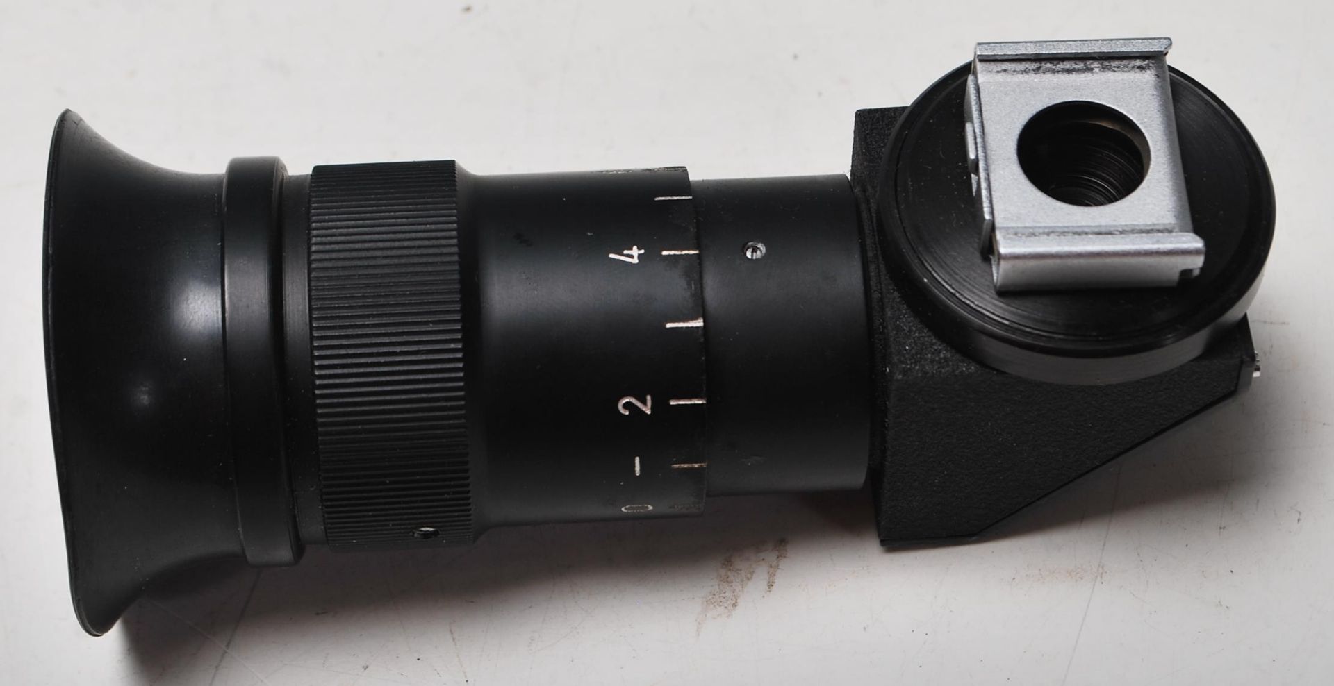 A vintage German Voigtländer camera along with spare lenses to include Nikkor S C auto 1:1.4 f= - Bild 13 aus 14