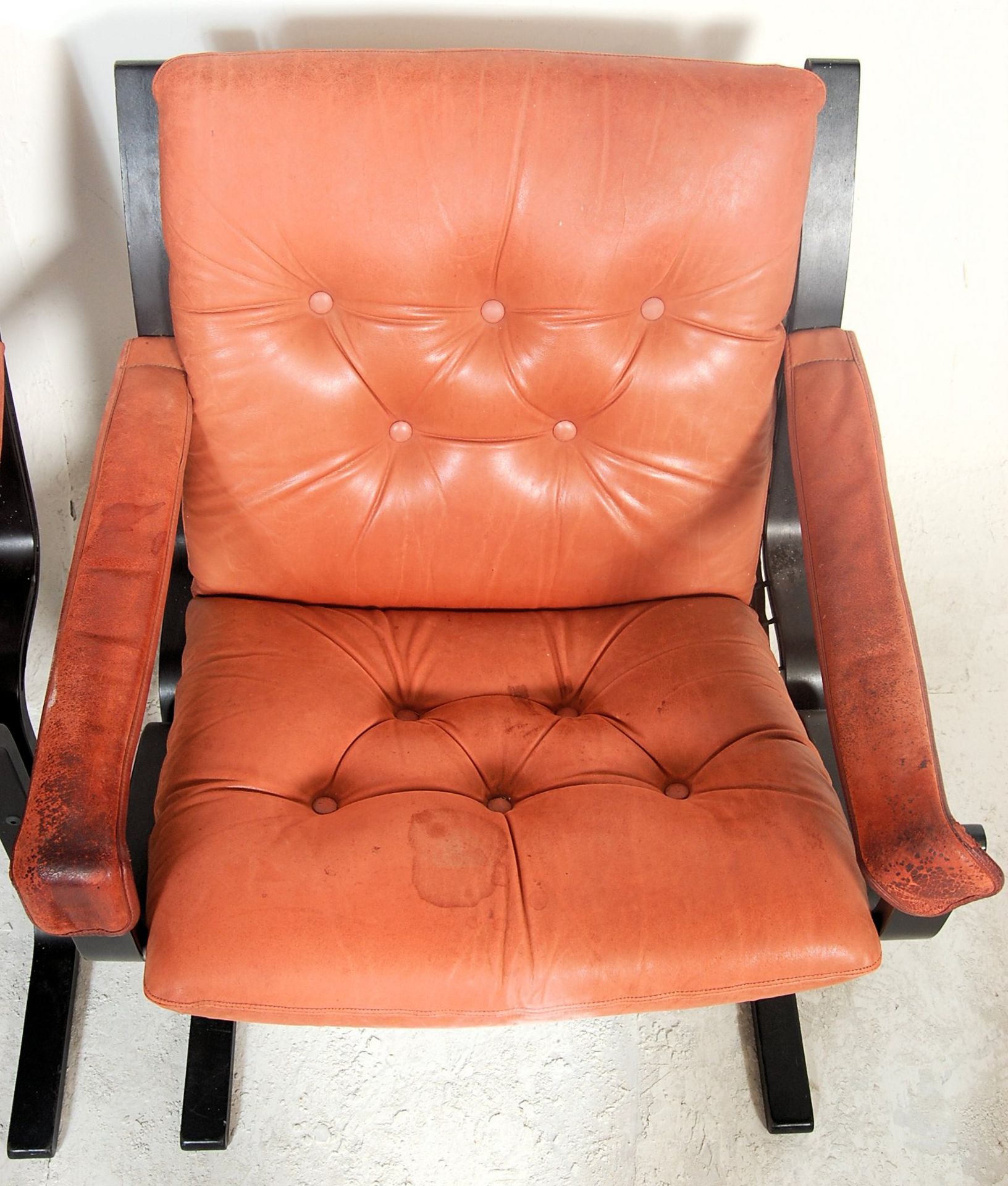 An amazing pair of retro vintage 20th century Danish inspired armchairs having black ebonies - Bild 4 aus 5