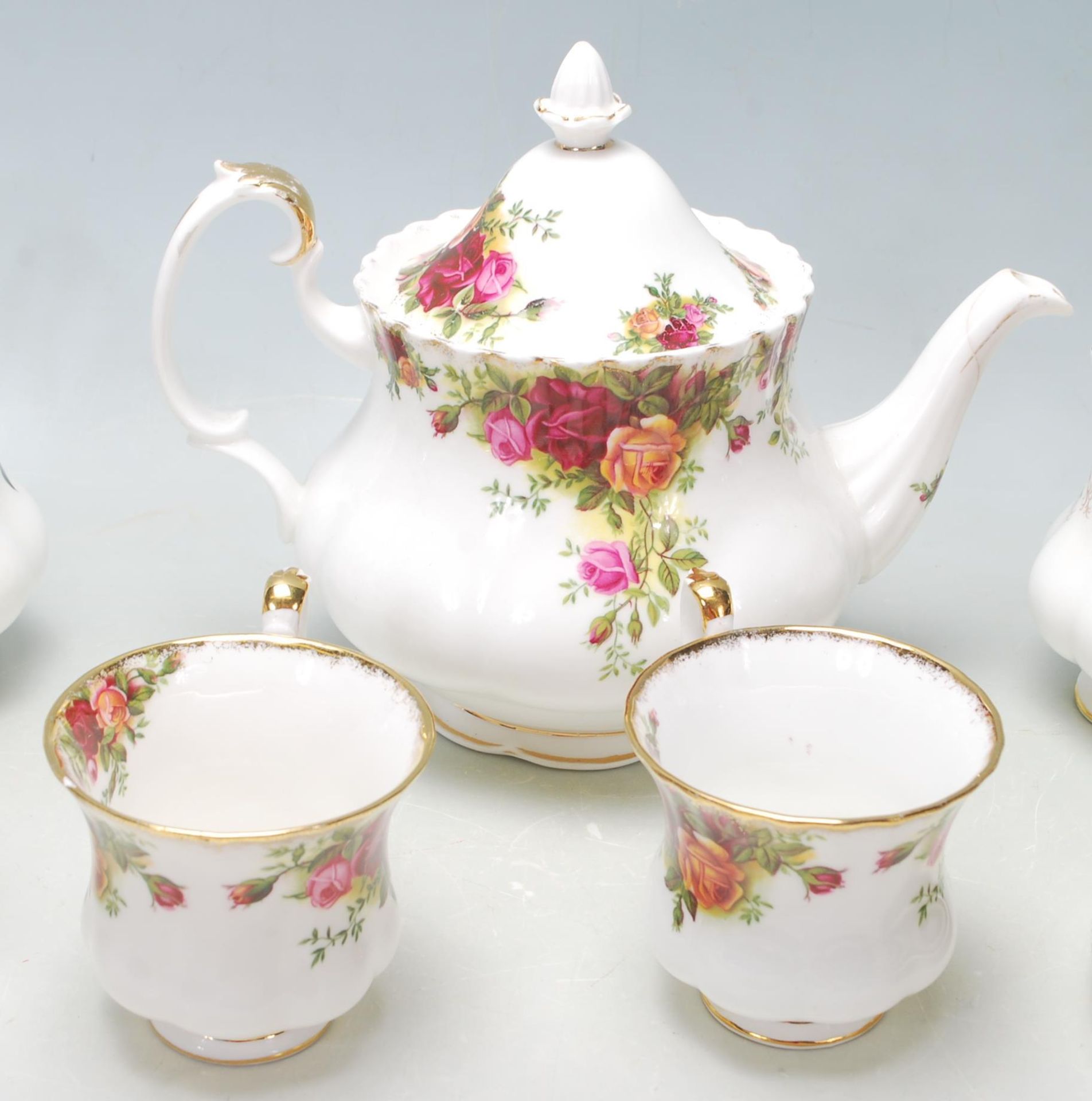 A group of 20th Century Royal Albert Old Country Roses pattern tea service to include three teapots, - Bild 4 aus 10