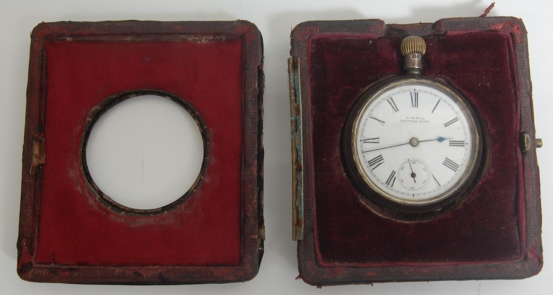 An antique late 19th century early 20th century,  A.W.W.Co. Waltham Mass silver pocket watch with - Bild 3 aus 8