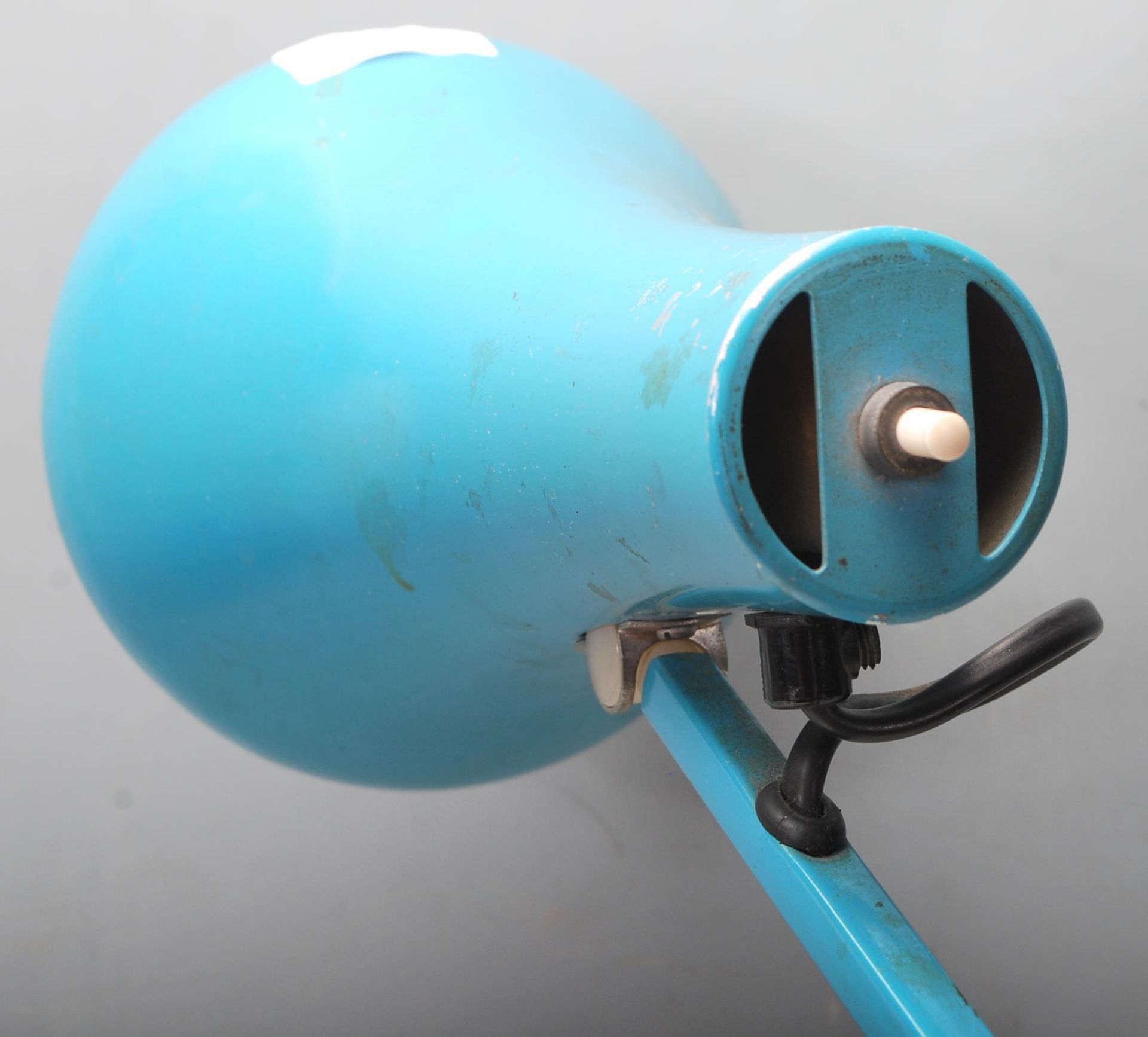 A retro vintage 20th Century Herbert Terry Anglepoise industrial desk lamp finished in teal enamel - Bild 4 aus 7