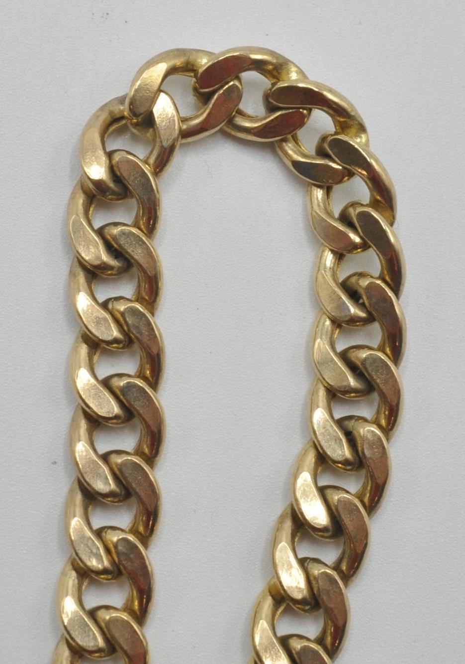 9CT YELLOW GOLD FLAT LINK BRACELET WITH A PADLOCK CLASP - Image 2 of 5