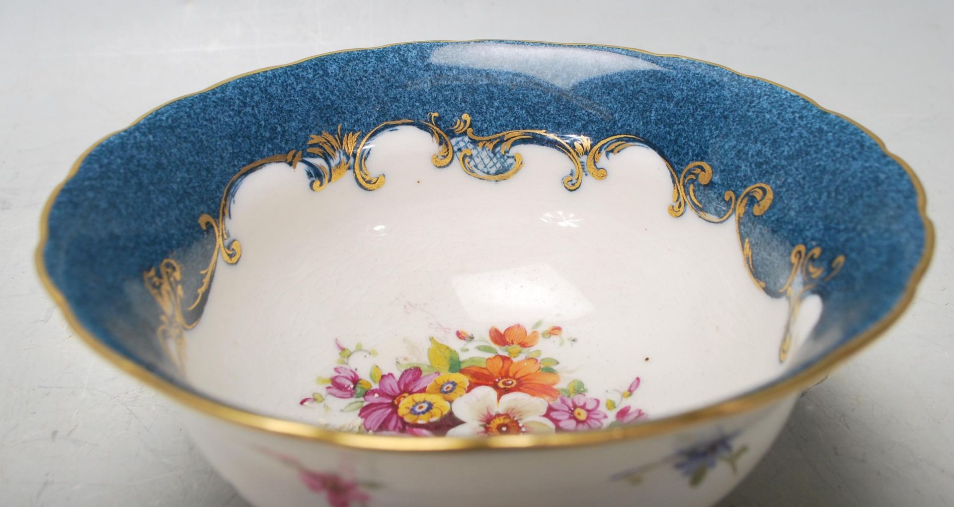 A good 20th century Royal Worcester tea service / part tea service for twelve persons comprising - Bild 15 aus 17