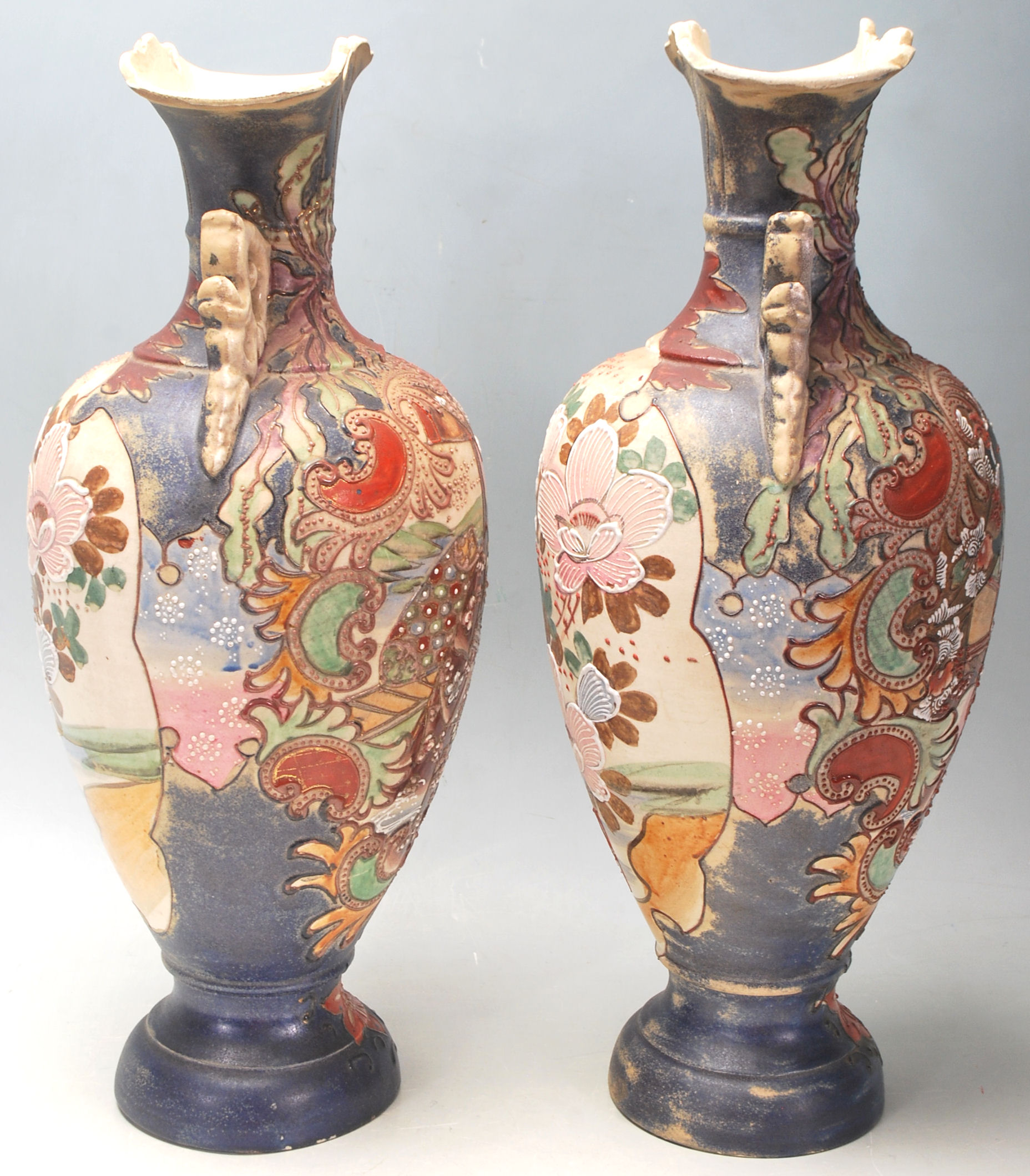 A pair of 20th Century Meiji revival Japanese vases having a flared top over a shaped body on a - Image 2 of 4