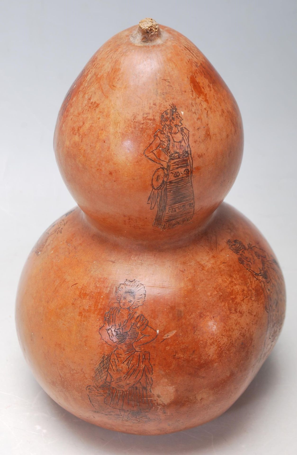 An early 20th century tribal hand carved Knobkerrie weapon along with a double gourd vase with - Bild 4 aus 6