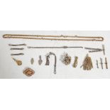 VICTORIAN AND LATER SILVER AND YELLOW METAL JEWELLERY ACCESSORIES