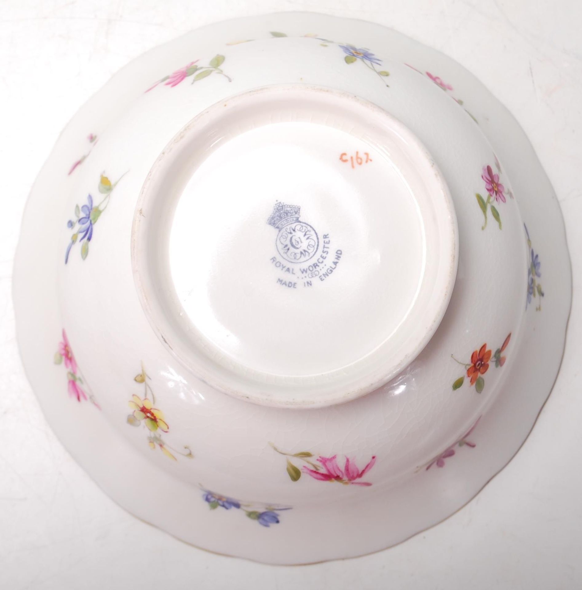 A good 20th century Royal Worcester tea service / part tea service for twelve persons comprising - Bild 17 aus 17