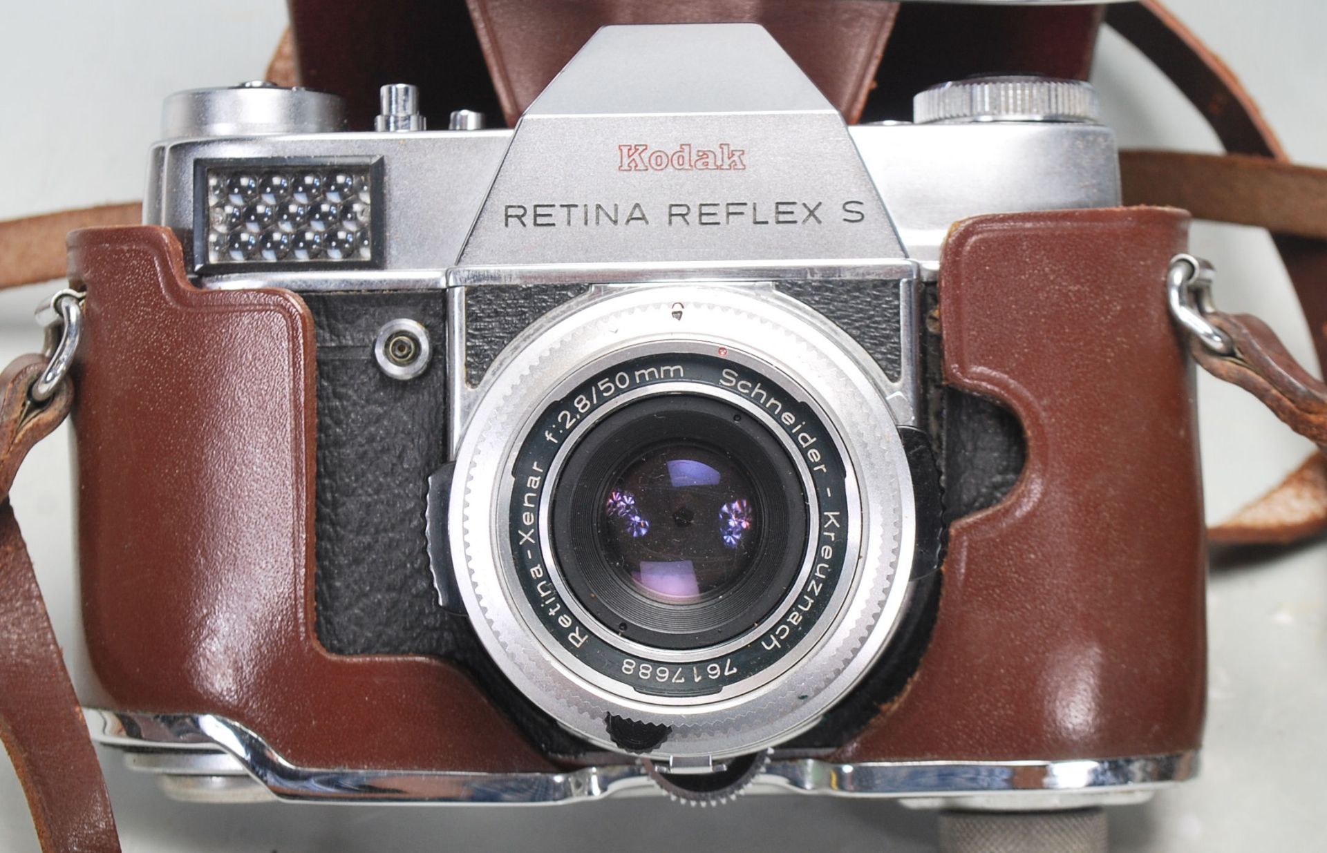 A group of vintage 20th century 35mm cameras to include a Kodak Retina Reflex III with aluminium - Bild 2 aus 7