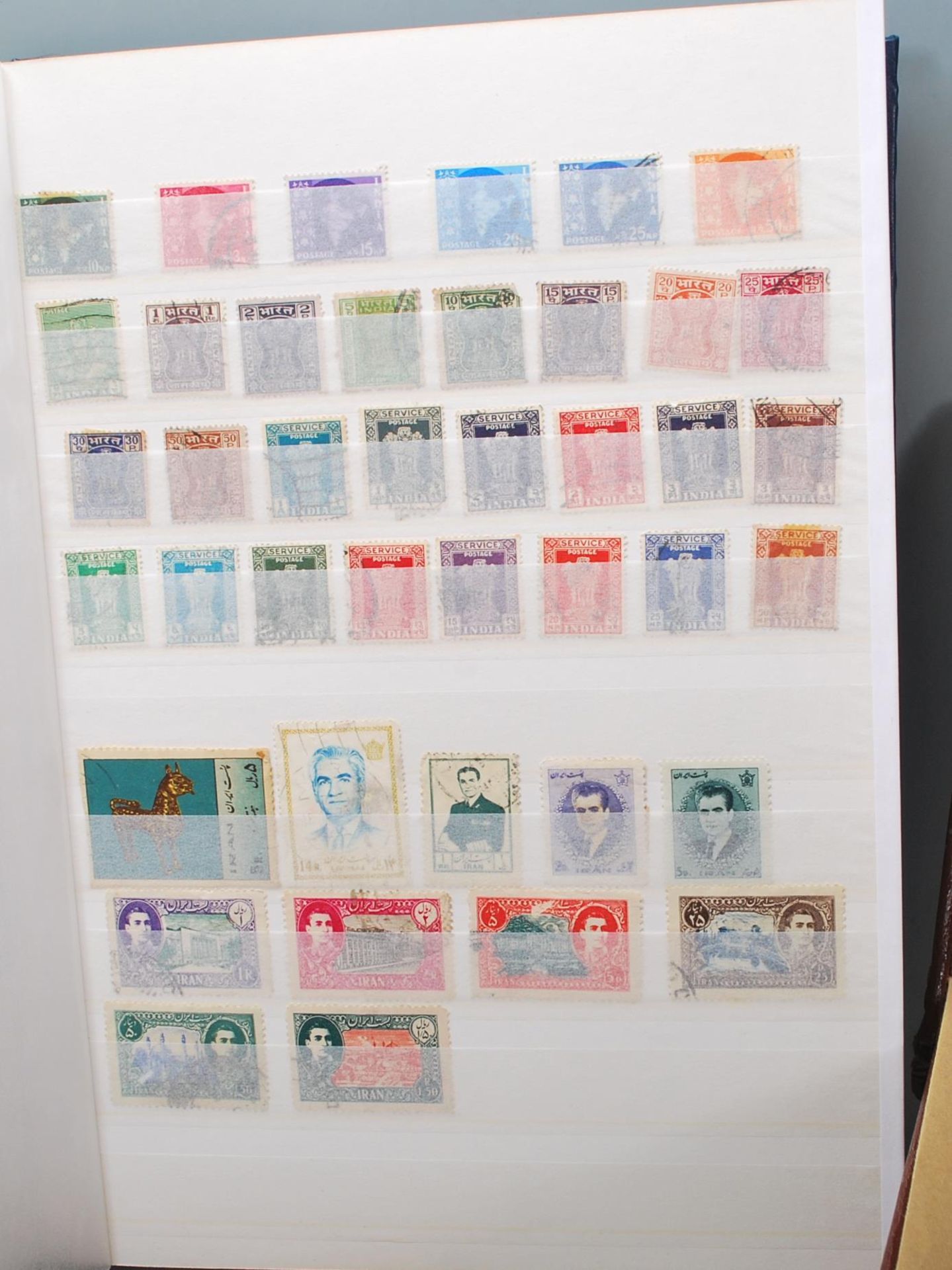 LARGE COLLECTION OF ALL-WORLD STAMPS - Bild 5 aus 9