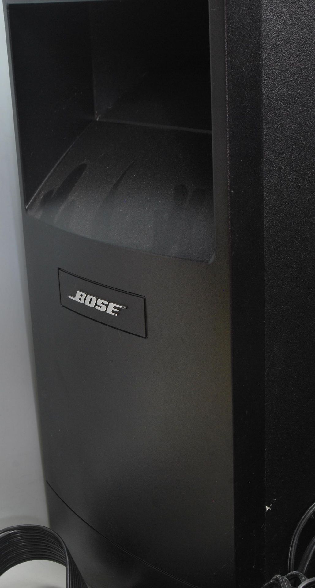 BOSE home cinema 5.1 system with sub woofer and five cube speakers. This system is powered ( - Bild 10 aus 18
