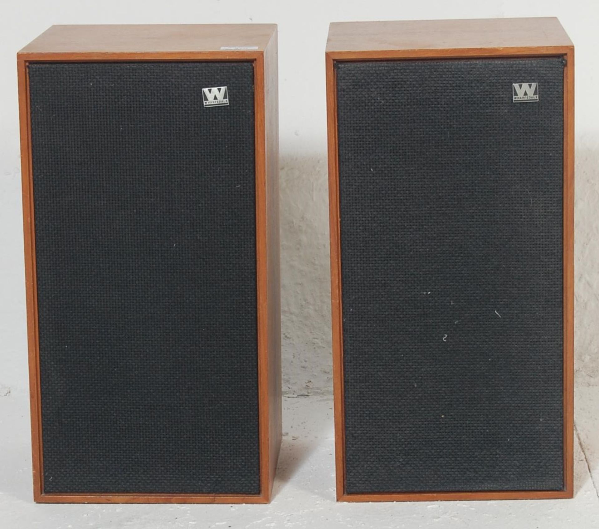 A vintage pair of retro 1970's Wharfedale ' Linton 2 ' hi-fi speakers. Each of upright form having - Bild 2 aus 4