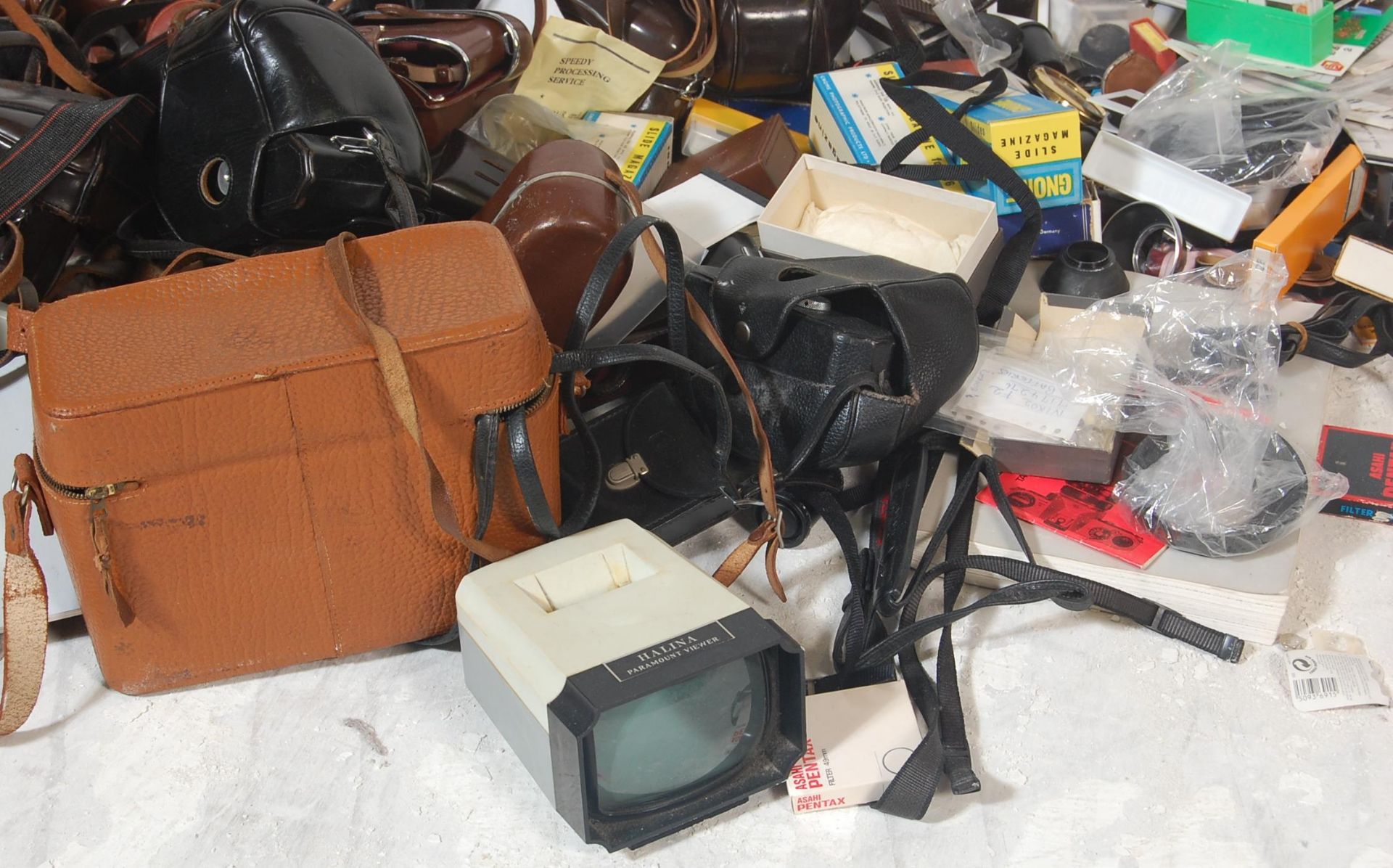 VINTAGE CAMERA ACCESSORIES AND EQUIPMENT - Bild 2 aus 6