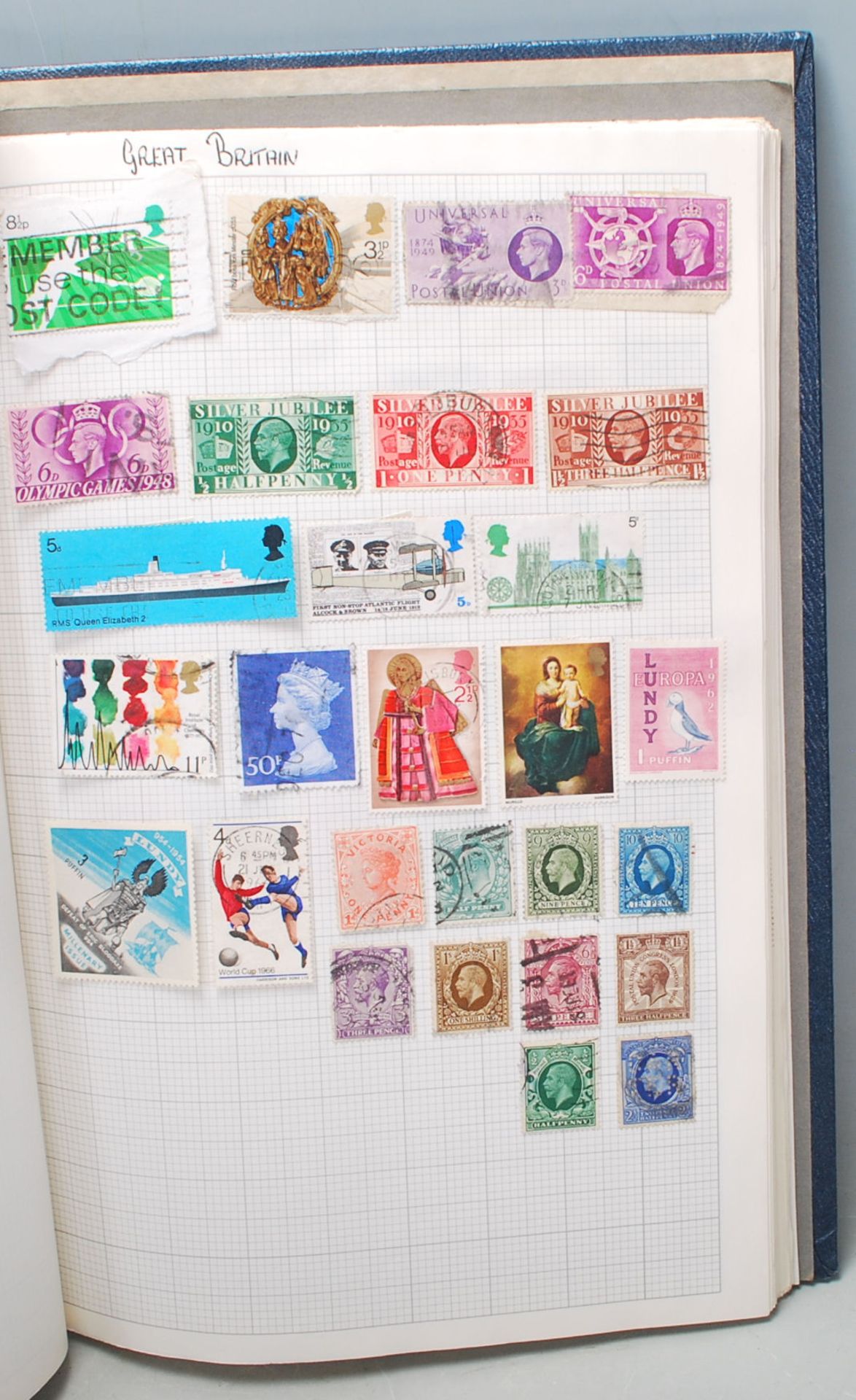 A collection of GB & International stamps to include stamps from Aden, Bhutan, Danzig, French - Bild 11 aus 14