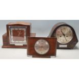 A GOOD COLLECTION OF THREE VINTAGE RETRO 20TH CENTURY MANTLE CLOCKS